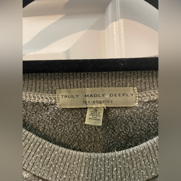 Truly Madly Deeply Los Angeles, Urban Outfitters Camouflage Sweater, Size Small - Picture 3 of 3